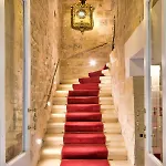 U Collection - A Luxury Collection Suites,