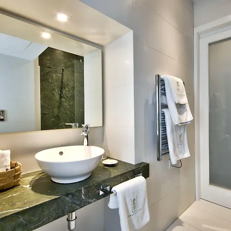 U Collection - A Luxury Collection Suites,