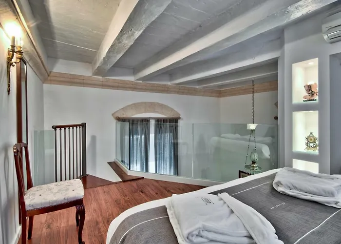 U Collection - A Luxury Collection Suites, *