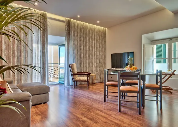 U Collection - A Luxury Collection Suites, *